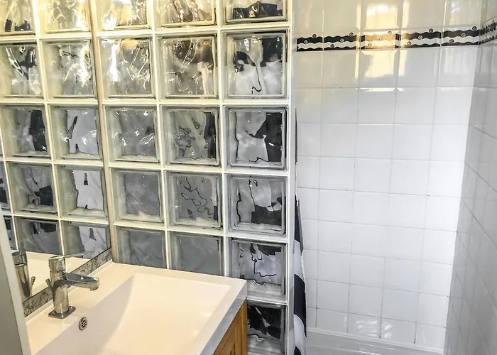 Les Agathes By Interhome